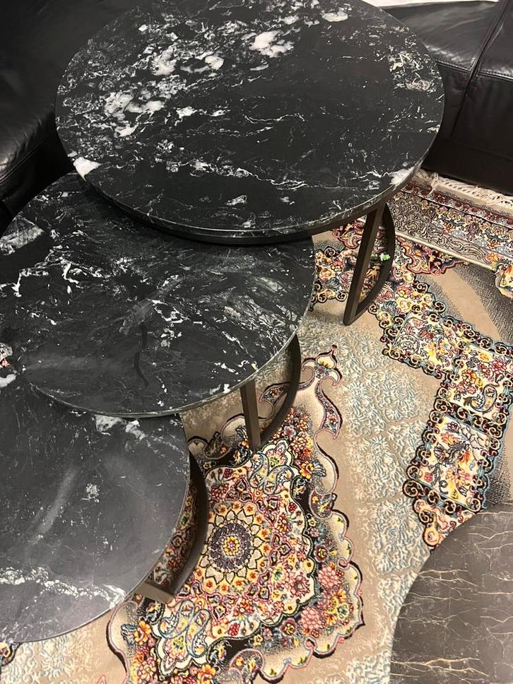3 ronde salon tafels decoratief van echte marmer steen, Huis en Inrichting, Tafels | Salontafels, Ophalen of Verzenden