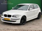 BMW 1-Serie 2.0 116I 5DR 2009 Wit | Airco | Onderhoudsboekje, Auto's, BMW, 1-Serie, 65 €/maand, 1995 cc, Zwart