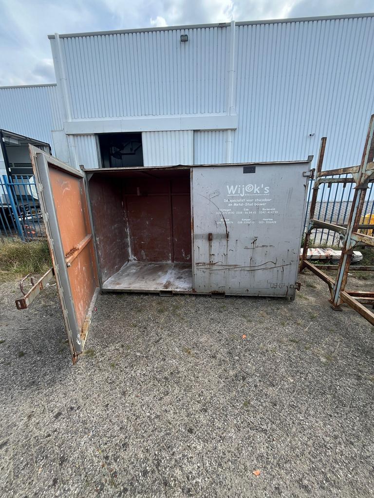 Materiaalcontainer voor de bouw, Ophalen, .., .., ..