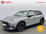 MINI Clubman 1.5 Cooper Chili Automaat Panoramadak Apple Car, Gebruikt, 19 km/l, 3 cilinders, Zilver of Grijs