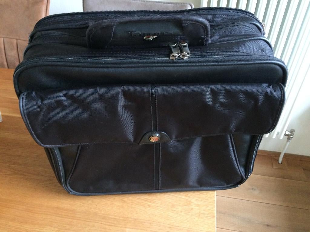 Laptoptas., Computers en Software, Laptoptassen, Ophalen of Verzenden, 17 inch of meer, Zo goed als nieuw