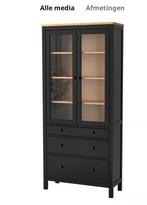 Gezocht hemnes vitrinekast, Ophalen of Verzenden, Zo goed als nieuw