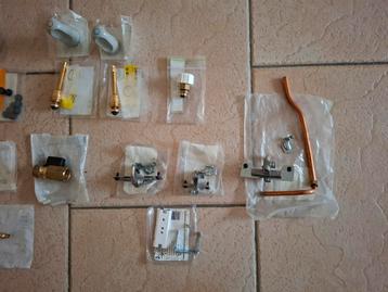 Geiser onderd. Junkers/Bosch grote partij NIEUW fasto beschikbaar voor biedingen