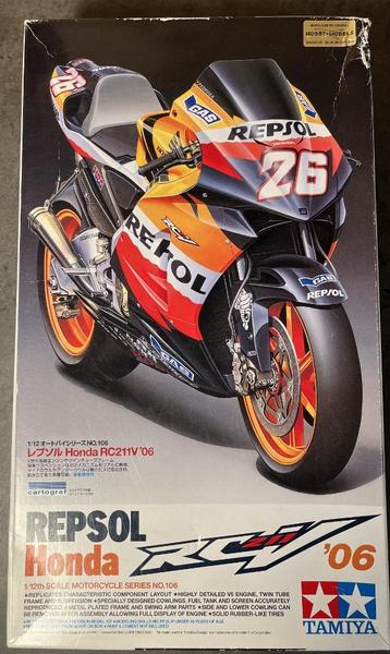 Tamiya Repsol Honda RC211V '06 1/12 beschikbaar voor biedingen
