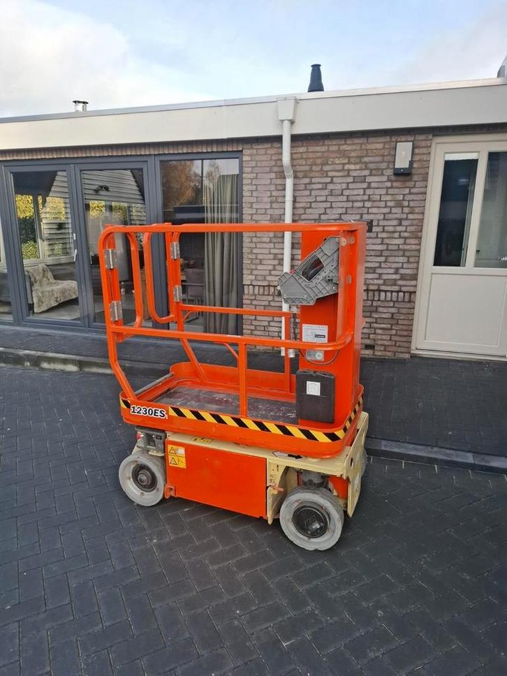 jlg 1230es hoogwerker, Zakelijke goederen, Machines en Bouw | Liften, Steigers en Ladders, Ophalen of Verzenden