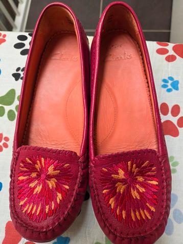 Clarks ballerina's fuchsia maat 4,5 beschikbaar voor biedingen