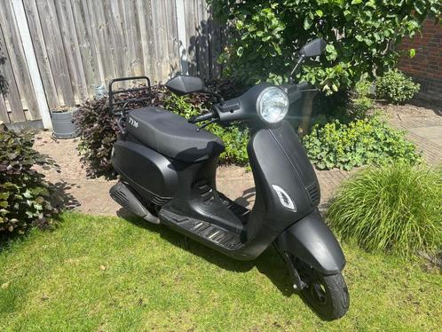 Tym Vespa Alpha scooter met geel kenteken, Fietsen en Brommers, Snorfietsen en Snorscooters, Gebruikt, Overige merken, Ophalen