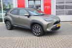 Toyota Yaris Cross 1.5 Hybrid 115 Dynamic Plus (bj 2024), Stof, Gebruikt, Met garantie (alle), 116 pk