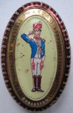 ovaal blikje Ovalettes Kwatta (Soldaatje) evt + 2x Tjoklat), Verzamelen, Blikken, Ophalen of Verzenden, Gebruikt, Overige, Overige merken