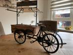Ouderwetse viskar / bakfiets met “Verse Vis”, Ophalen