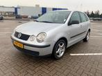 Volkswagen Volkswagen Polo 2003 Grijs benzine 5DEURS, Auto's, Volkswagen, Te koop, Zilver of Grijs, Geïmporteerd, 5 stoelen