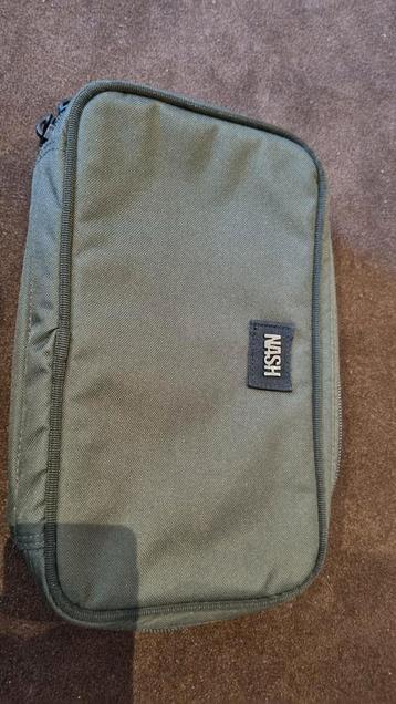 Nash Buzz Bar Pouch - Nieuwstaat beschikbaar voor biedingen