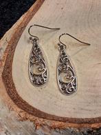 zilverkleurige vintage boho oorbellen druppelvorm, Ophalen of Verzenden, Nieuw, Zilver, Overige materialen