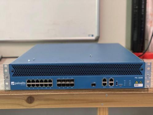 Palo Alto Networks PA-3250 – Next-Generation Firewall, Computers en Software, Netwerk switches, Gebruikt, Ophalen