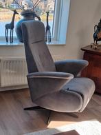 Grijze fauteuil in nubuck., Huis en Inrichting, Fauteuils, Ophalen, Zo goed als nieuw, Metaal, 50 tot 75 cm