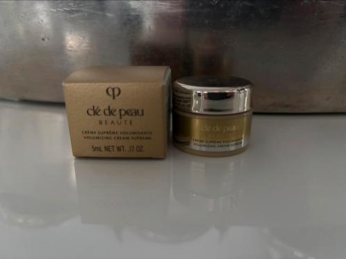Clé de peau beauté volumizing cream suprème 5 ml, nieuw, Sieraden, Tassen en Uiterlijk, Uiterlijk | Gezichtsverzorging, Nieuw