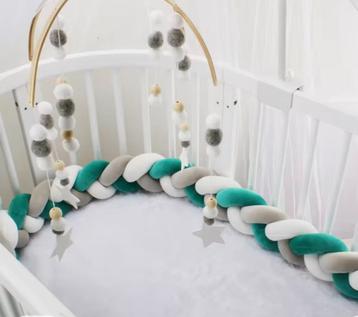 baby bed bumper gevlochten wiegkussen braid + chinchilla beschikbaar voor biedingen