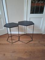 2 metalen bijzettafeltjes met een zeshoekig blad, Huis en Inrichting, Tafels | Bijzettafels, Ophalen, Rond, Minder dan 55 cm, 45 tot 60 cm