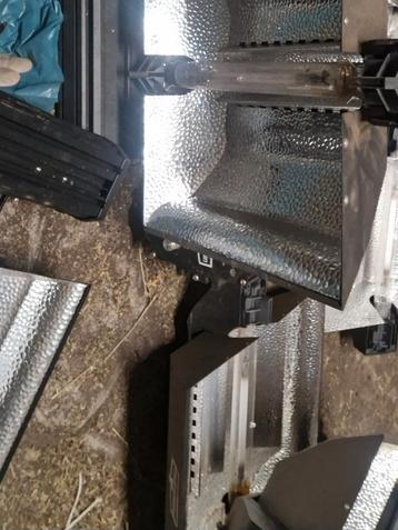 Lumen King Kweeklamp 25st koopje 50€ per stuk!! Geen verzd beschikbaar voor biedingen