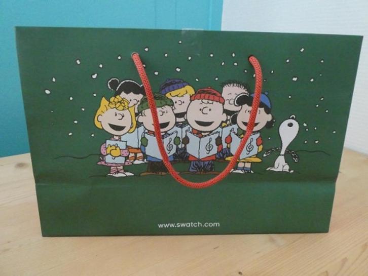 CADEAU-tas kerst afb.:Peanuts-koor met Charley Brown papier, Diversen, Kerst, Zo goed als nieuw, Ophalen