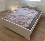 Free standard IKEA bed with a thin mattress., Huis en Inrichting, Ophalen, Eenpersoons, Wit, 140 cm
