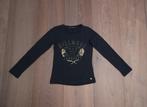 NIEUW: blauwe longsleeve met groen/gouden opdruk; mt 128, Geddes&Gillmore, Meisje, Nieuw, Ophalen of Verzenden