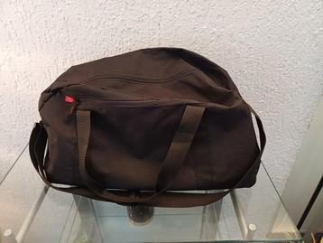 Zwarte Sporttas / Reistas beschikbaar voor biedingen