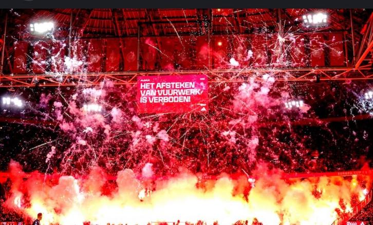 Fside seizoenskaart te huur 2e seizoenshelft, Tickets en Kaartjes, Sport | Voetbal, Eén persoon, Augustus, Seizoenskaart