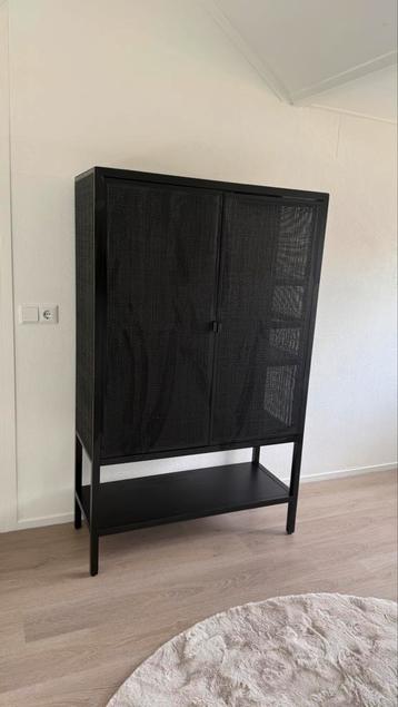 Webbing kast zwart  beschikbaar voor biedingen