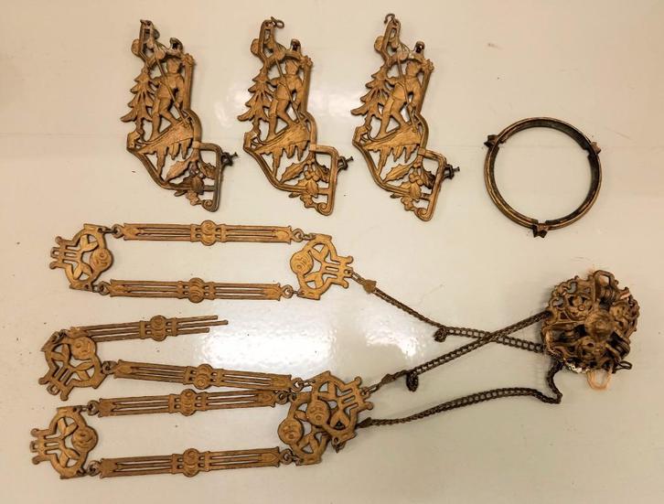 Diverse spullen antieke olielampen oa armatuur skier, Antiek en Kunst, Antiek | Lampen, Ophalen