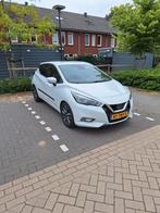 Een nette Nissan micra, Stof, Zwart, USB, Wit