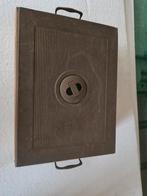 Oude koperen kruik met houten ombouw, Ophalen of Verzenden