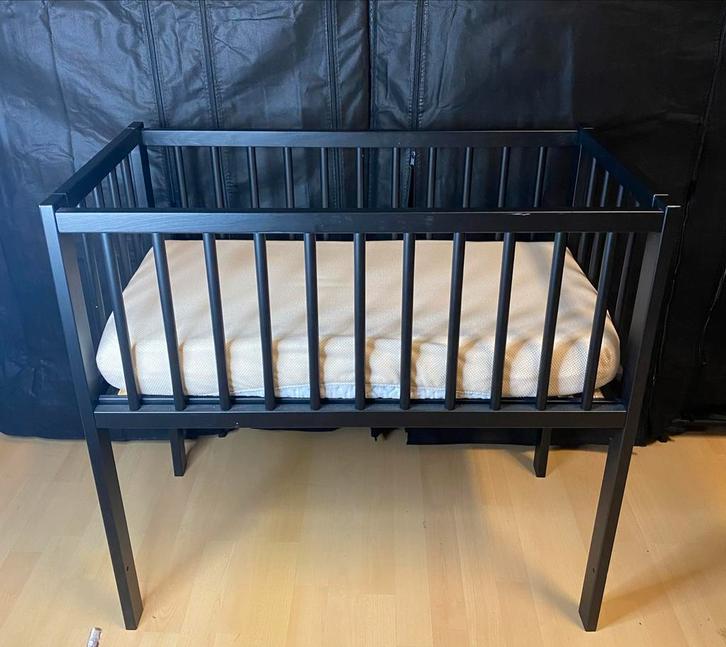 Babybed / Ledikant - Puck Matras, Kinderen en Baby's, Babywiegjes en Ledikanten, Zo goed als nieuw, Ledikant, Ophalen