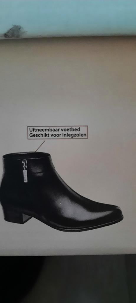 Halfhoge leren Medicus schoenen., Kleding | Dames, Schoenen, Zo goed als nieuw, Zwart, Ophalen of Verzenden