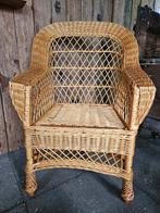 Vintage rotan stoel armstoel geweven rieten stoel jaren `80, Huis en Inrichting, Stoelen, Ophalen, Overige kleuren, Riet of Rotan