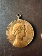 Koninklijke bronzen medailles Juliana & Wilhelmina., Ophalen, Brons