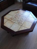 Salontafel Tegels/Eiken, 1x1m, 2 Lades, Gebruikt, Ophalen of Verzenden, Tijdloos, Minder dan 50 cm