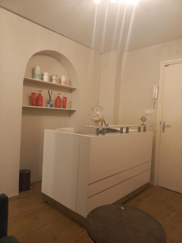 Salonruimte ter overname in Aalsmeer, Zakelijke goederen, Kantoor en Winkelinrichting | Winkel en Inventaris, Verzenden