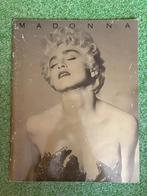 Boekje van Madonna -Who's that girl- tour, Boeken, Muziek, Ophalen of Verzenden, Gelezen, Artiest