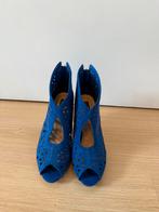 Blauwe hakken maat 38, Kleding | Dames, Schoenen, Ophalen of Verzenden, Zo goed als nieuw, Blauw