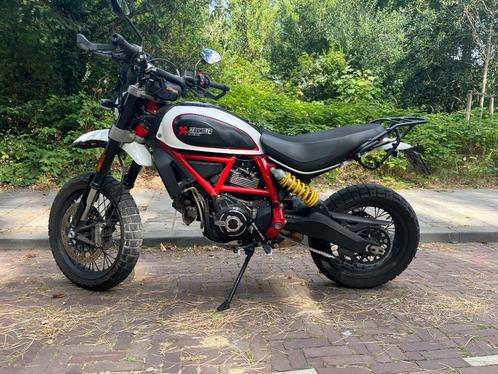 Ducati Scrambler Desert Sled 2019 incl Navi, koffers enz., Motoren, Motoren | Ducati, Particulier, Naked bike, meer dan 35 kW