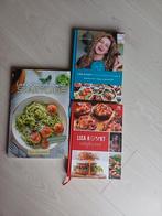 3 boeken Lisa kookt  koolhydraatarm, Ophalen of Verzenden, Zo goed als nieuw