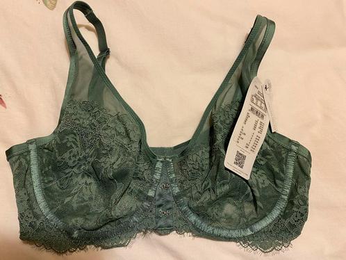 Hunkemoller setje Bella BH en string XS en brazilian S nieuw, Kleding | Dames, Ondergoed en Lingerie, Setje, Groen, Verzenden