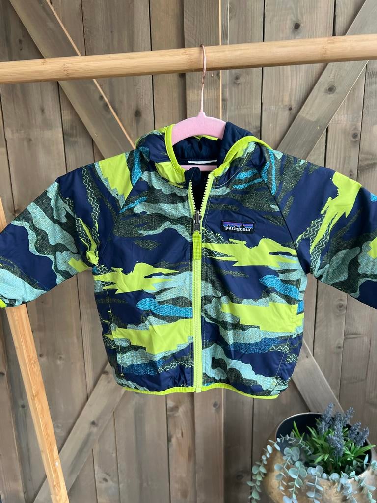 Patagonia jasje 3-6 mnd dubbelzijdig - uitstekende staat, Kinderen en Baby's, Eu, Ophalen of Verzenden, Zo goed als nieuw, Jasje