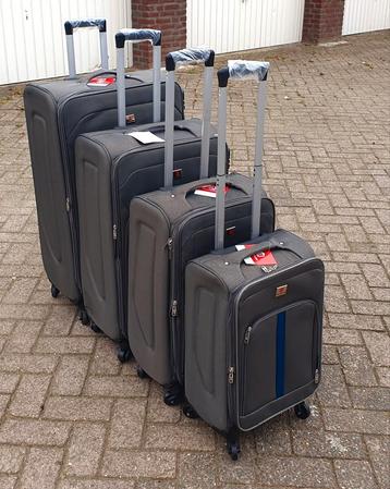 Diverse 4 delige koffersets voor € 95 (NIEUW) beschikbaar voor biedingen