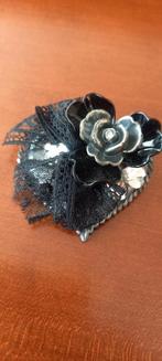 Elegante Corsage / Broche, Overige materialen, Zwart, Ophalen of Verzenden, Zo goed als nieuw