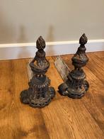 Vuurbokken antiek, Ophalen