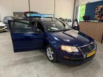 Volkswagen Passat Variant 2.0 FSI Trendline / AUTOMAAT / NAP, Gebruikt, 4 cilinders, Blauw, Euro 4