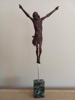 Corpus Christi op sokkel 30cm., Ophalen of Verzenden, Gebruikt, Beeld(je), Christendom | Katholiek