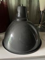 Twee grote industriële lampen, Ophalen of Verzenden, Gebruikt, Metaal, 50 tot 75 cm
